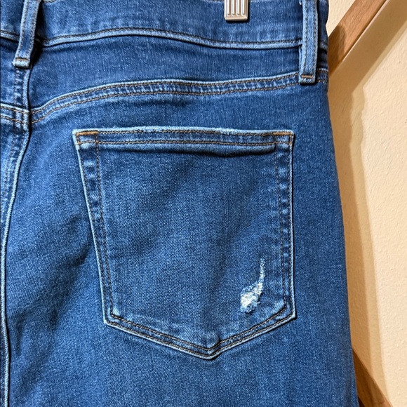 LOFT Midnight Blue Cropped Jeans - Picture 6 of 9